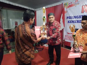 Mantap, Tiga Kali Berturut-turut SMPN 2 Giritontro Juara 1 Pawai HUT Kemerdekaan