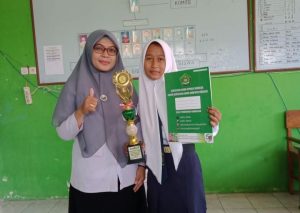 Siswi MTs Muhammadiyah 4 Giriwoyo Wonogiri Maju Lomba KSM Tingkat Jawa Tengah