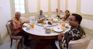 Soto Lamongan dan Bebek Panggang Menu Makan Siang Presiden Jokowi bersama 3 Capres