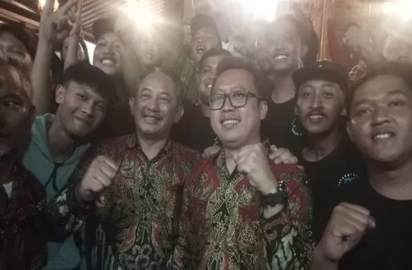 Hasil Quick Count Pilkada Karanganyar Rober Unggul, Ilyas Ucapkan Selamat